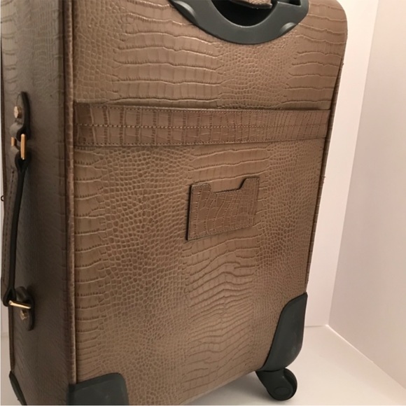 HENRI BENDEL CROCODILE CARRY-ON LUGGAGE SET - Picture 10 of 16